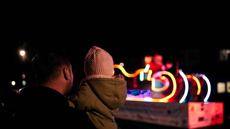 Chasing Santa through the&nbsp;streets